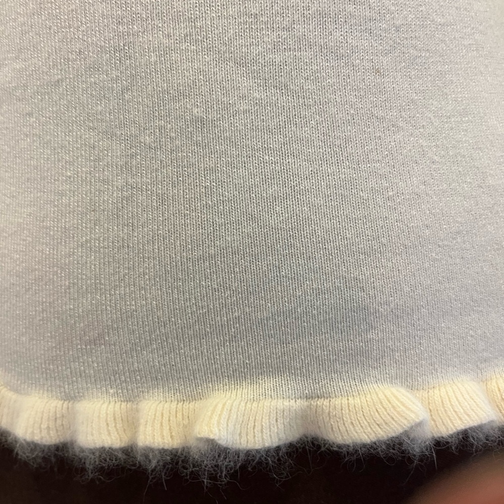 Sweater - Picture 2 of 3